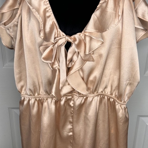 SZ MED-Selfie Leslie Ruffled Romper-champagne color - Picture 2 of 8